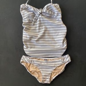 A Pea in the Pod Maternity Tankini